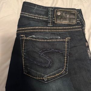 Silver Suki dark wash jean capri